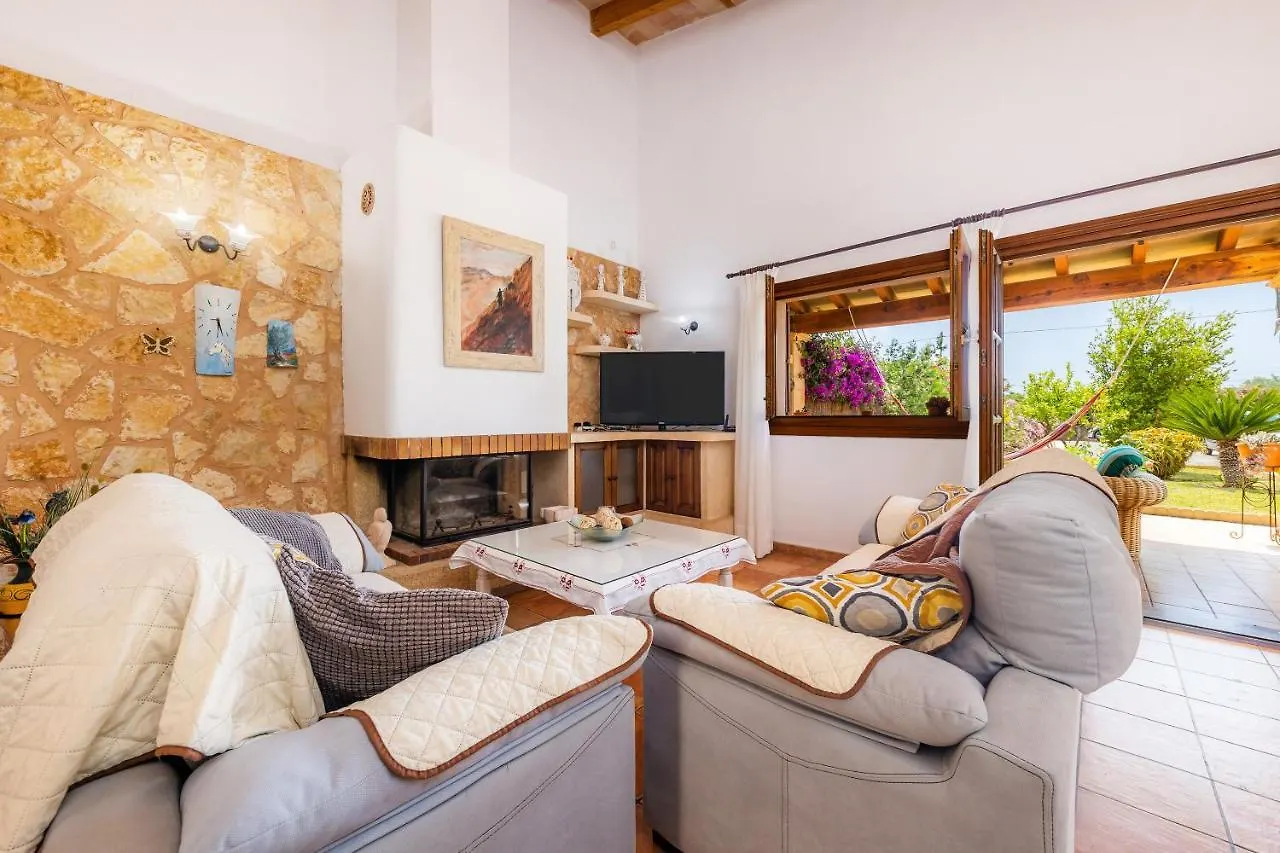Finca Kelly Arta Holiday home